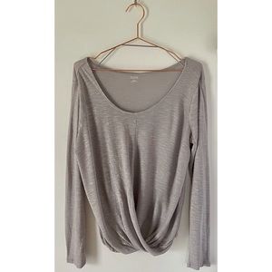 A.N.A. | Gray Long Sleeve Knotted Top | Large